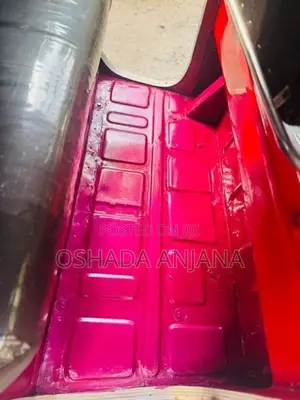 Bajaj RE 2006