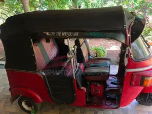 Bajaj RE 2010