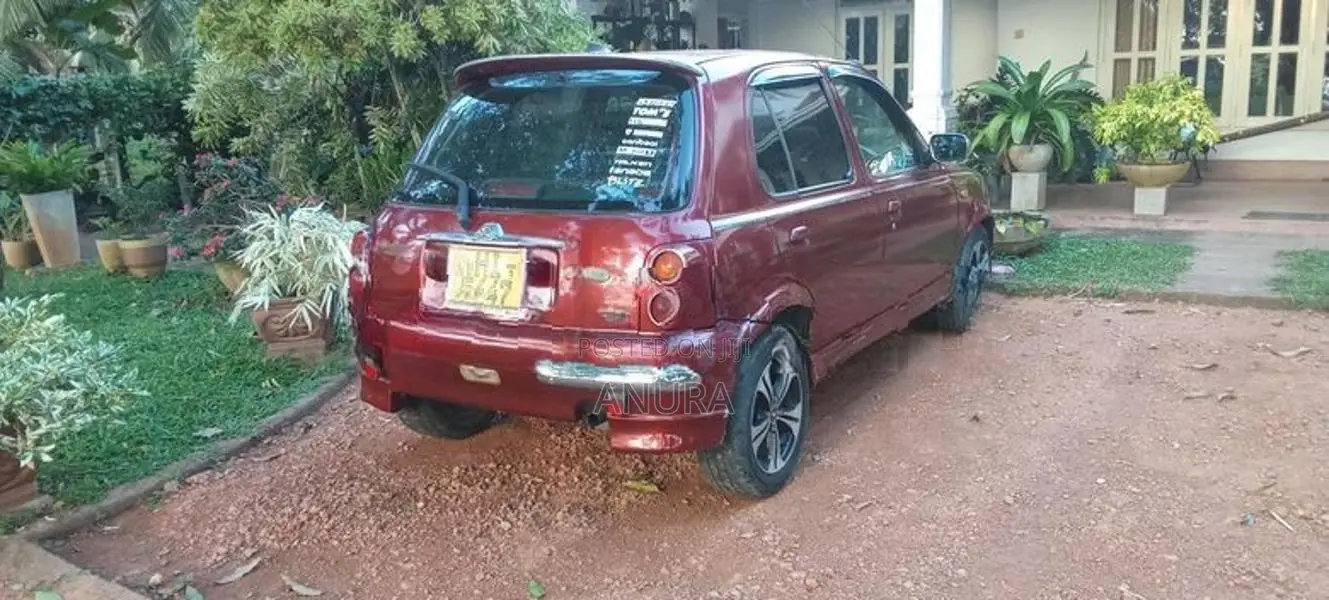 Nissan March K11 2000