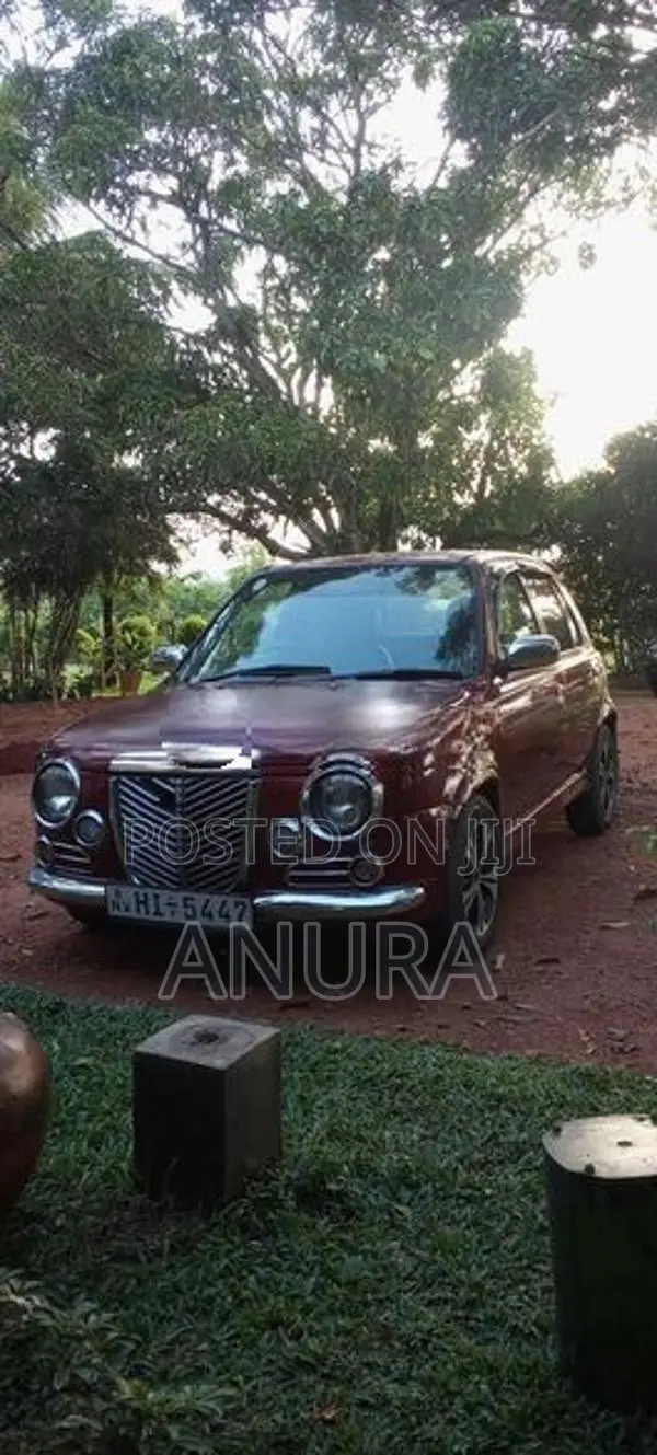 Nissan March K11 2000