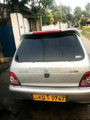 Maruti Suzuki 800 2011