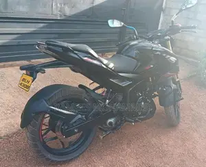Bajaj Pulsar N160 Premium 2026