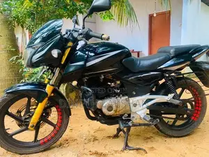 Bajaj Pulsar 180 Pulser 2015