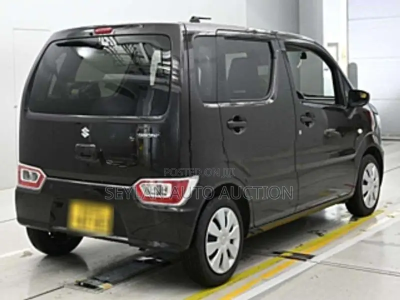 Suzuki Wagon R FX 2024