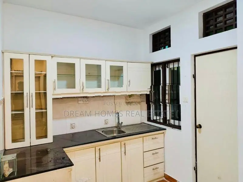 House for Sale in Athurugiriya – Olympus Residencies
