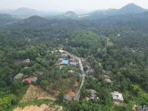 දිද්දෙනිය බස් පාරෙන්ම වටිනා ඉඩමක් විකිණීමට
