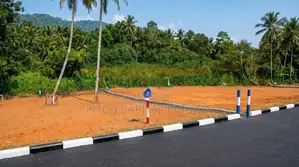 Kalutara ටවුමට සමීපයෙන්ම බිම්කොටස් රැසක්