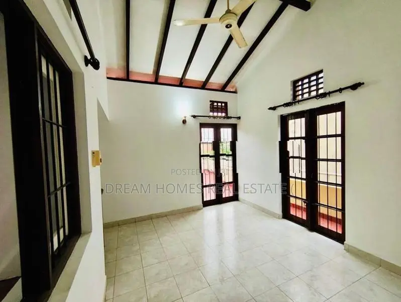 House for Sale in Athurugiriya – Olympus Residencies