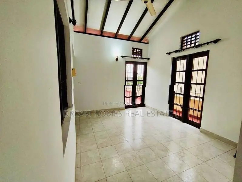 House for Sale in Athurugiriya – Olympus Residencies