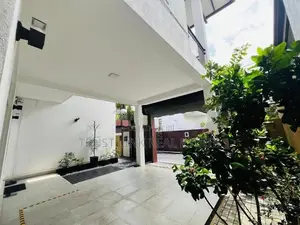 Modern Two Storey House for Sale - Miriswaththa Ref H2604