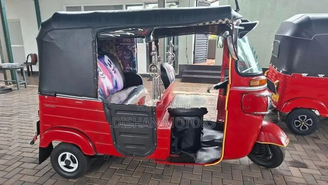Bajaj RE 4 Stroke 2015