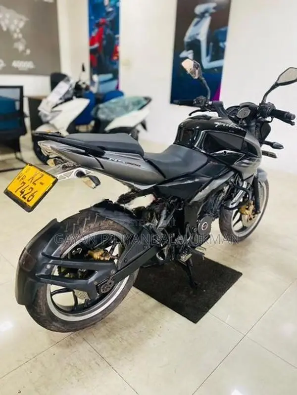 Bajaj Pulsar NS200 2012