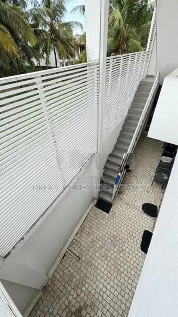 Luxury Modern House for Sale – Kandana Town