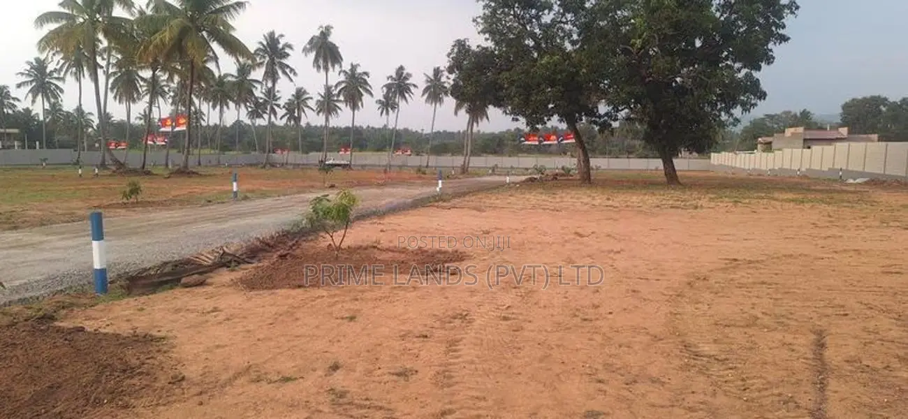 නගරයට ළඟම ඉඩම මල්කඩුවාව