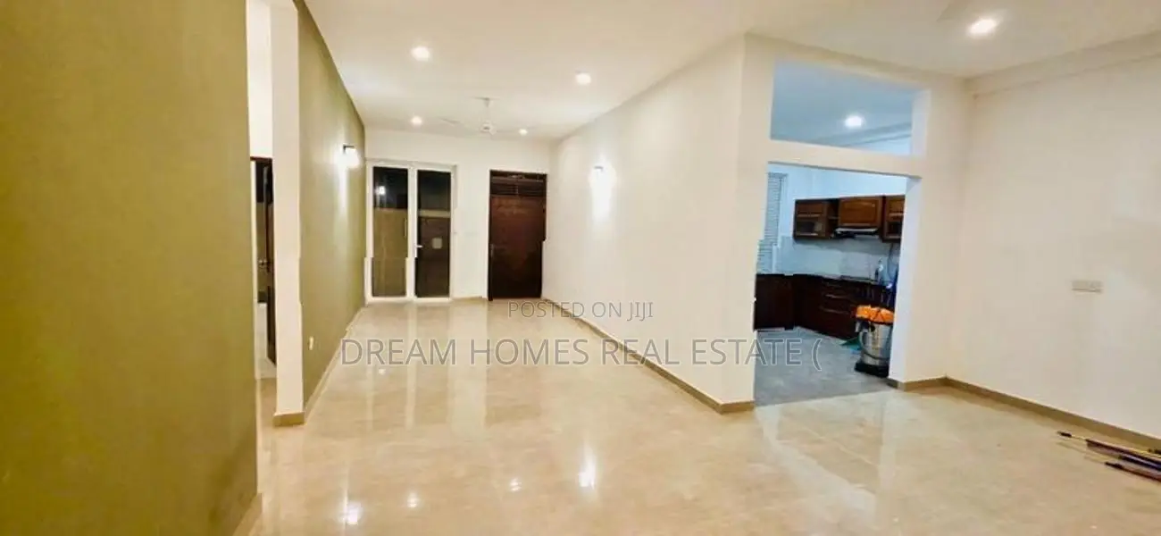 Luxury Two-Storey House for Rent in Habarakada