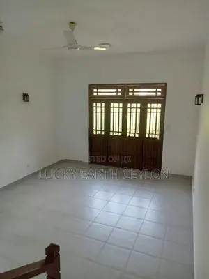 Thalawathugoda 2 Storey Unfurnished House for Rent (MG1339)