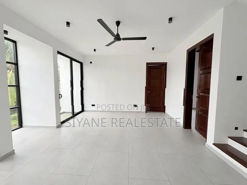 Luxury House for Sale in Battaramulla