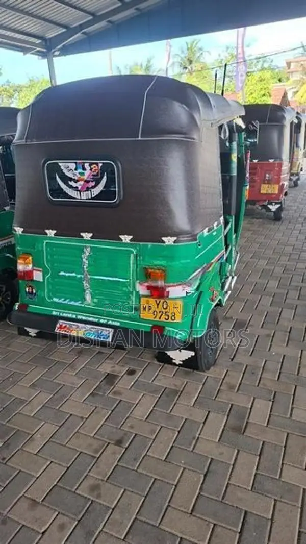 Bajaj RE 4 Stroke 2011