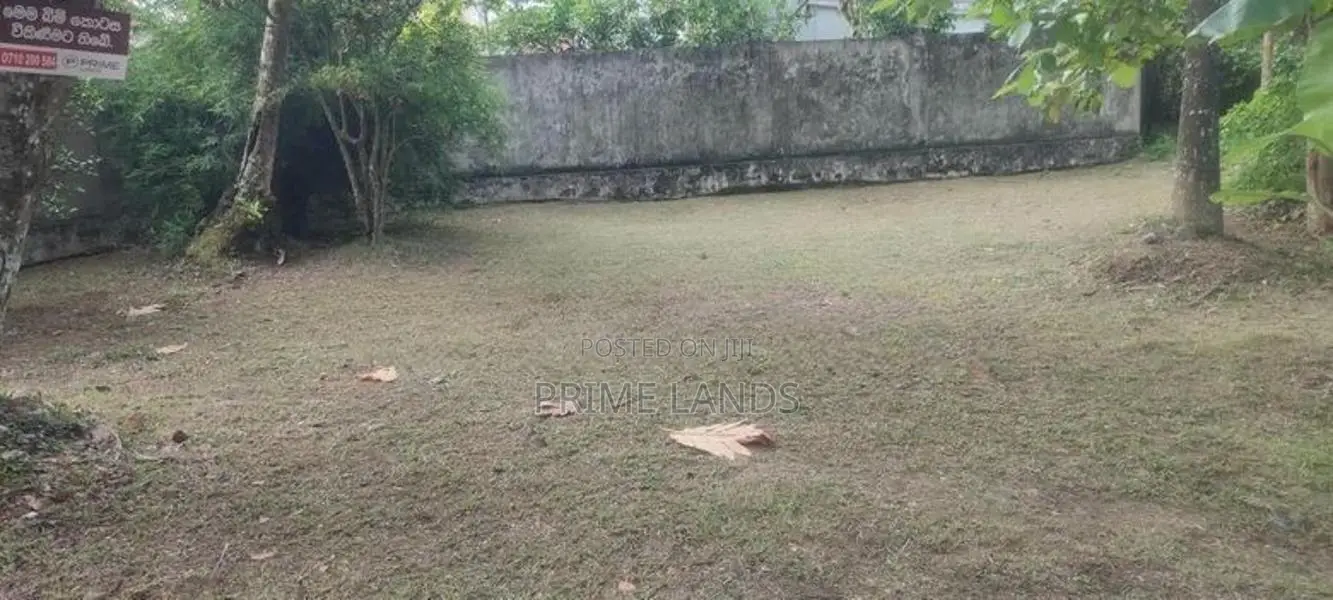 Thalahena Residential Land for Sale