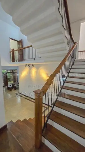 Nawala 8 Perch 3 Storey 5BR Super Luxury House For Sale