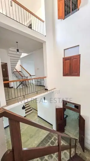 Nawala 8 Perch 3 Storey 5BR Super Luxury House For Sale