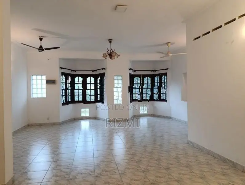 first floor 3BR large house for rent in dehiwala junction