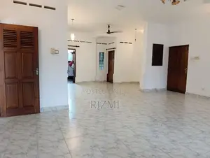first floor 3BR large house for rent in dehiwala junction
