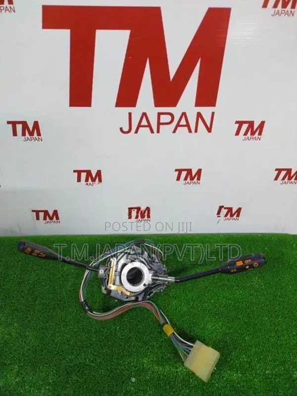 Nissan UD Head Lamp Switch