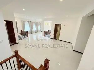 Luxury New Modern House for Sale in Thalawathugoda