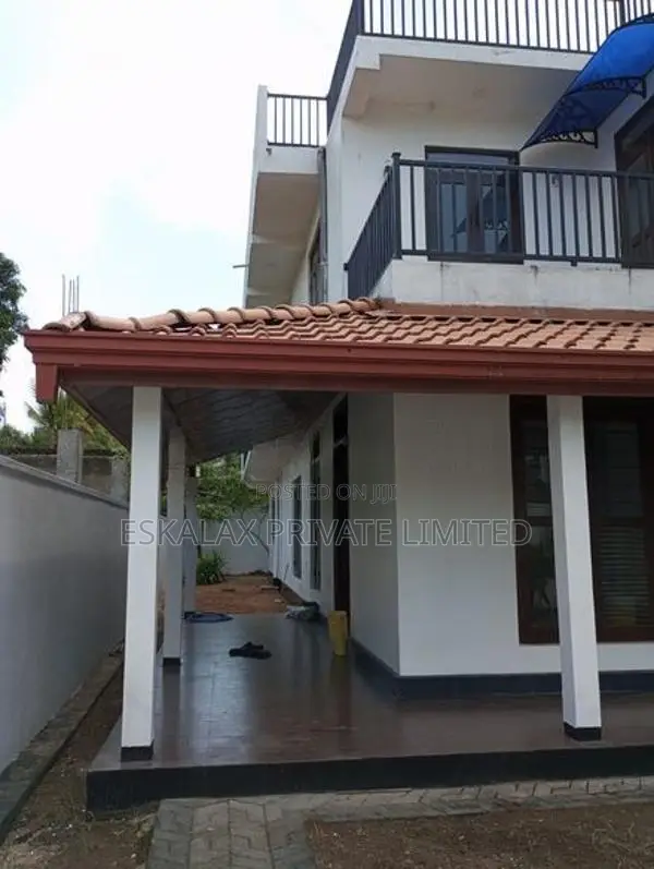2 Story House For Sale in Piliyandala Kahapola - EH414