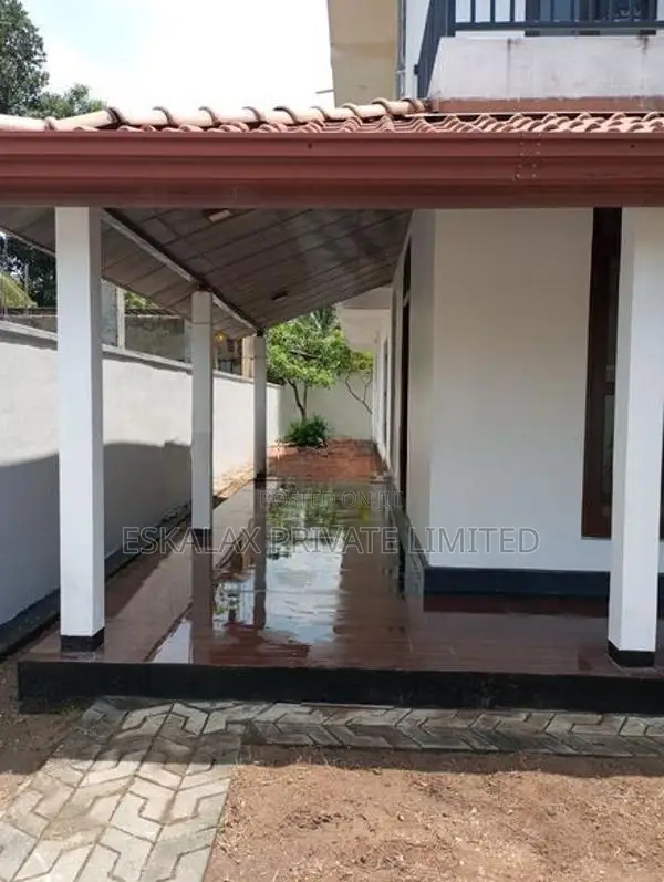 2 Story House For Sale in Piliyandala Kahapola - EH414
