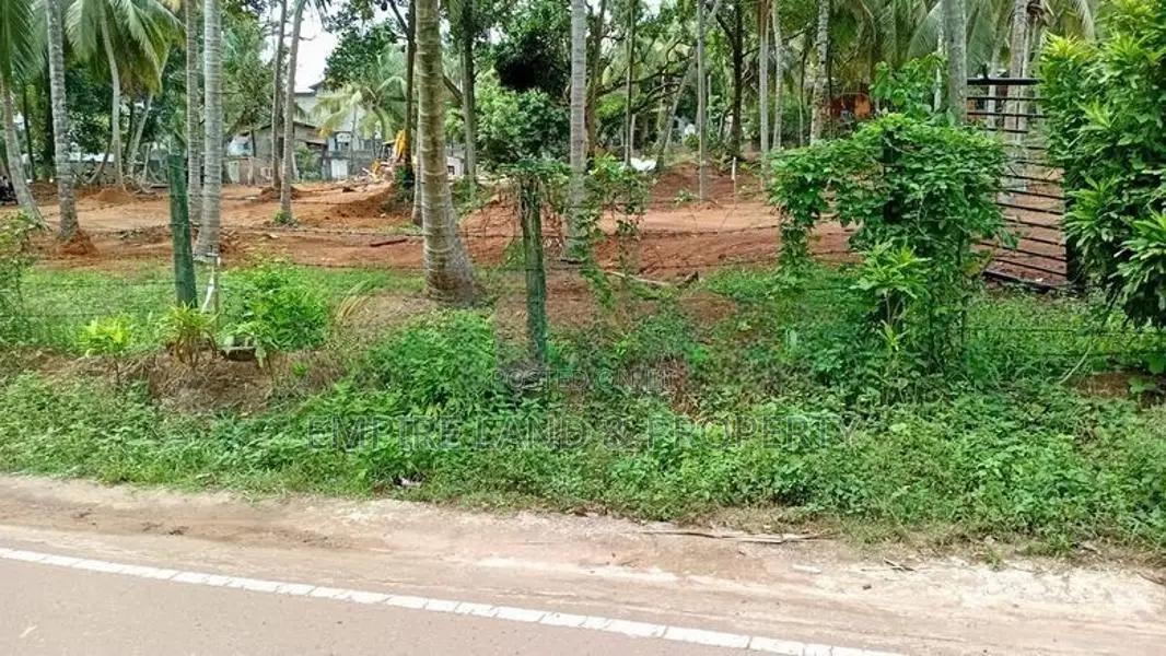 නිදහස් පරිසරයක පදිංචියට අගනා බිම් කොටස් කදාන