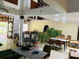 Restaurant Dining Table
