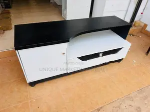 MODERN BLK AND WHITE 4ft TV STAND