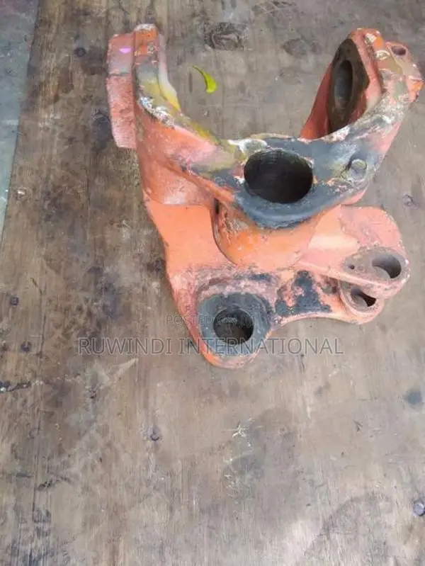 Kubota KH70 - Knuckle