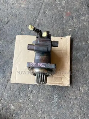 Sumitomo SH30 - Swing Motor