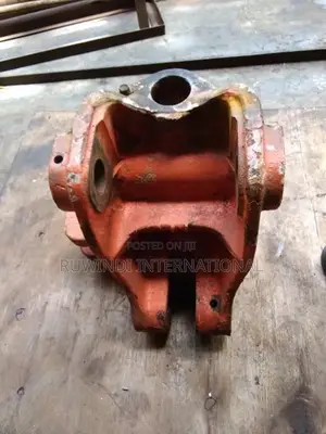 Kubota KH70 - Knuckle