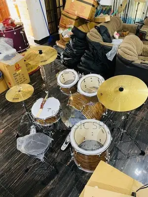 Tama Acoustic Drum Set