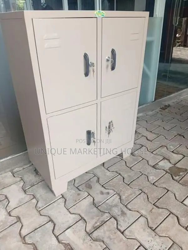 NEW CLASSIC STEEL 4pcs MINI LOCKER CUPBOARDS