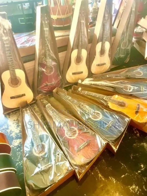 Classical guitar Lele / Travel ( Brand New )