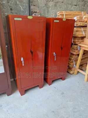 4×1.5 Ft Steel Half Cupboards