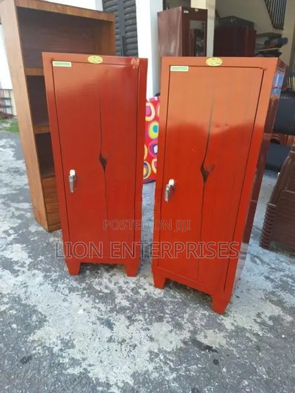 4×1.5 Ft Steel Half Cupboards