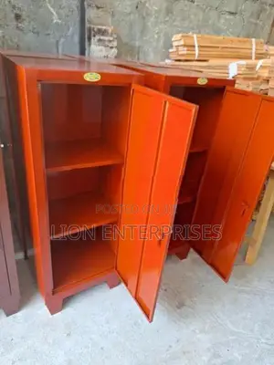 4×1.5 Ft Steel Half Cupboards