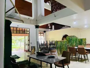 Coffee Shop Dining Table