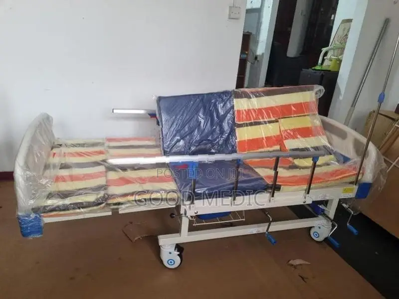 Patient Four Function Manual Beds with Tilt , Sanitary Functionality