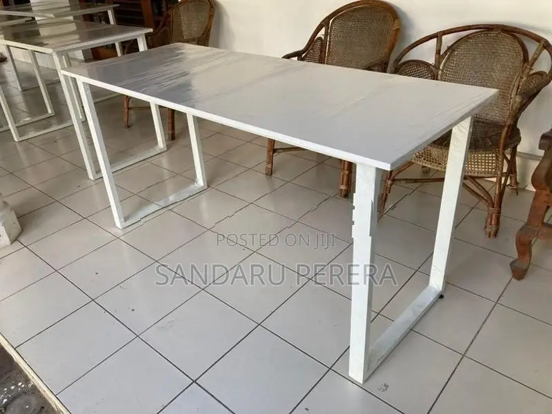 Large White Computer Table with Steel Leg - 5’x 2’