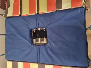 Four-Function Manual Bed with Lateral Tilt