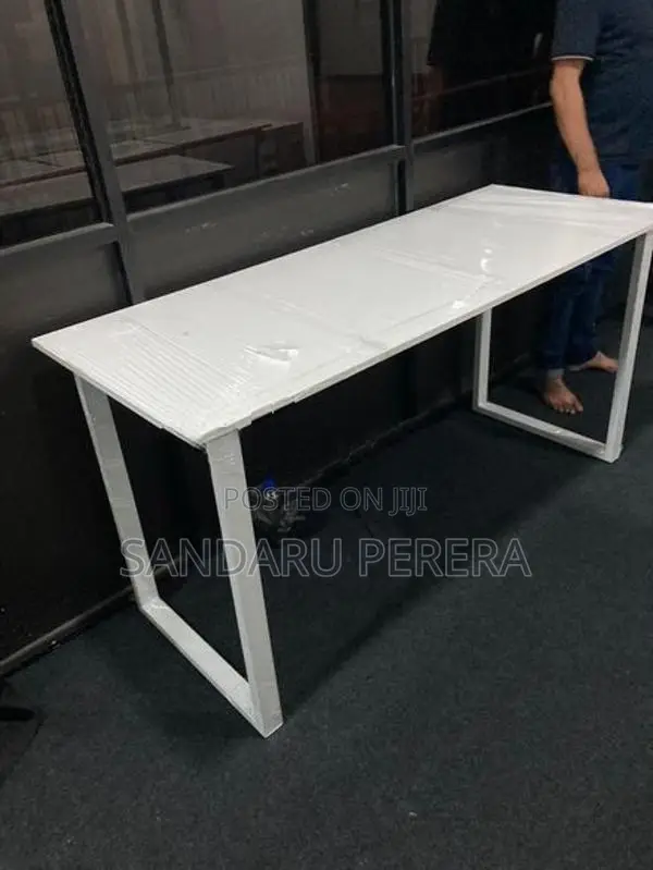 Large White Computer Table with Steel Leg - 5’x 2’