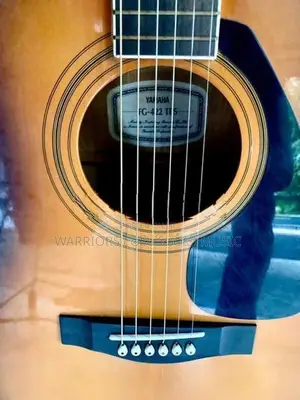 Yamaha FG 422 TBS jumbo ජපන් Box guitar