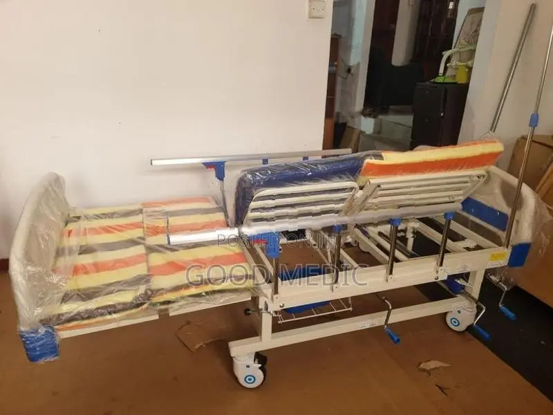 Three Function Manual Hospital Beds with Tilt , Sanitary Functionality